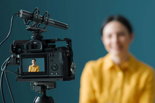 Accessori Essenziali per una Produzione Video di Livello: Dal Gimbal al Microfono