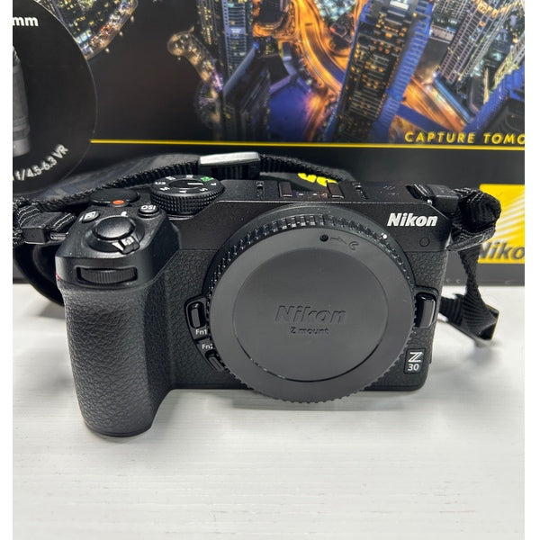 Nikon Z30 + 16-50 VR Seminuova (2018 Scatti)
