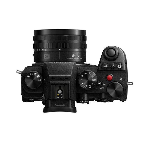 Panasonic Lumix S5D + 18-40 F4.5-6.3 Garanzia Fowa Italia