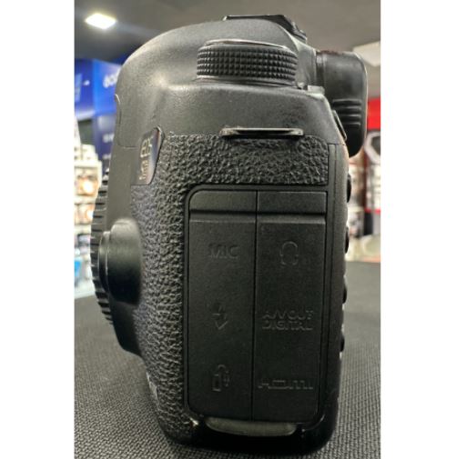 Canon EOS 5D Mark III (186.544scatti) Usato