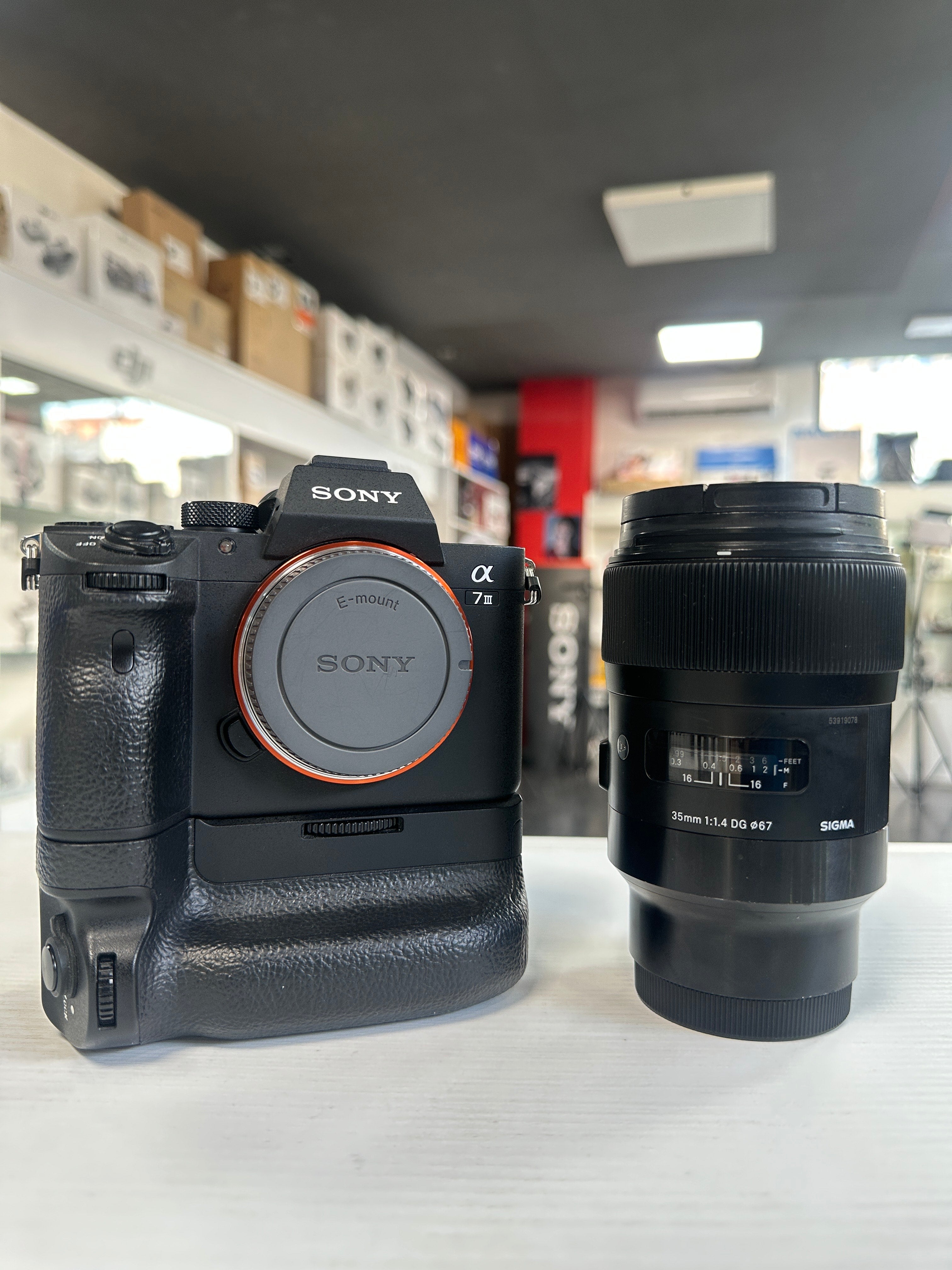 Sony A7III + Battery Grip + Sigma 35mm F1.4 (2.273 scatti)