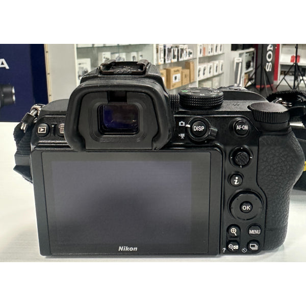 Nikon Z5 Body Usato (111.657 scatti)