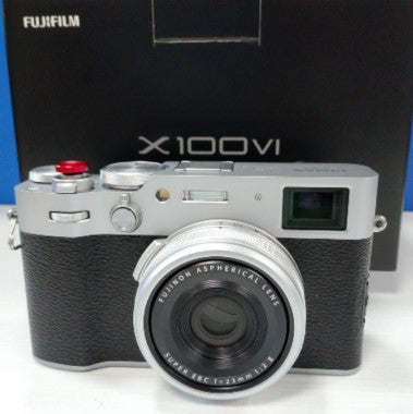FUJI X100 VI USATO PARI AL NUOVO