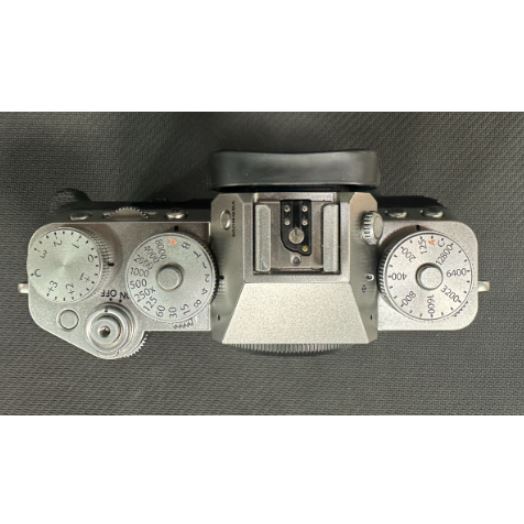 Fujifilm X-T5 Silver (22.356 scatti) Usato